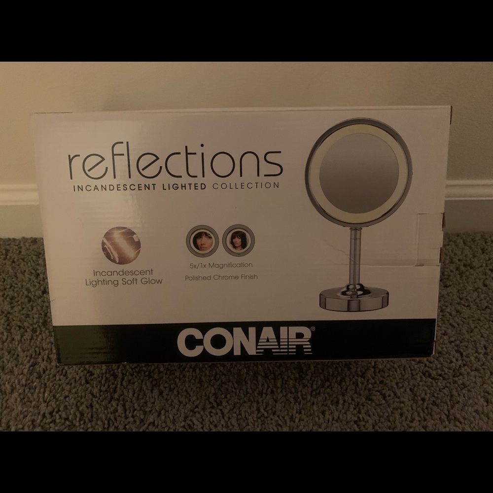 Makeup mirror